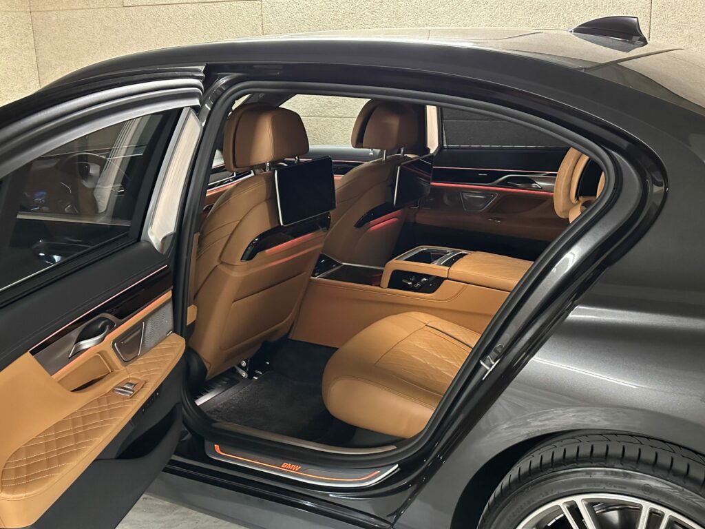 Aquitaine Limousine / Bacchus Tours